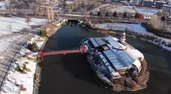 Porsuk Çayı Buz Tutarak Görüntülendi