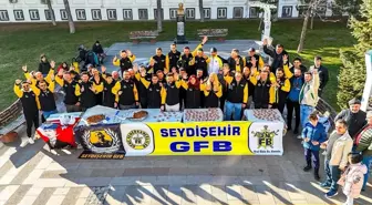 Seydişehir'de şehitler için lokma dağıtıldı