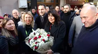 AK Parti Çanakkale Belediye Başkan Adayı Jülide İskenderoğlu Partililer Tarafından Karşılandı