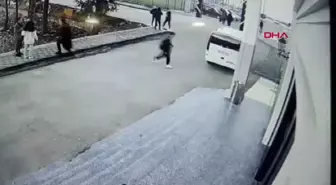 Trabzon'da tartıştığı kız arkadaşıyla intihar eden lise öğrencisi güvenlik kamerasına yansıdı