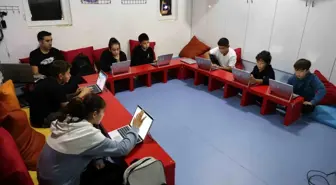 Marmaris Belediyesi, Taşlıca ve Söğüt Mahallesi'nden çocukları sanat ve bilimle buluşturdu