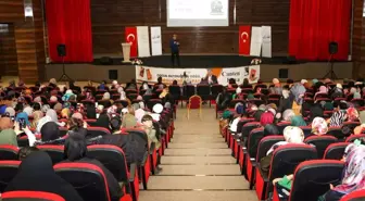Van'da 'Kadının Gücü Van'ın Gücü' projesi kapsamında söyleşi düzenlendi