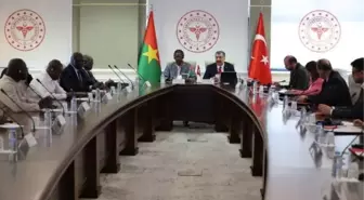 Sağlık Bakanı Fahrettin Koca, Burkina Faso Bakanı Karamoko Jean-Marie Traore'yi ağırladı