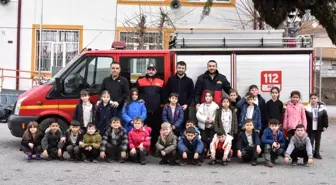Bozüyük Belediyesi İtfaiye Müdürlüğü'nden Saffet Şeker İlkokulu öğrencilerine yangın eğitimi