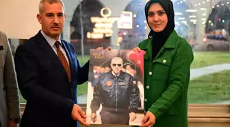 Yeşilyurt Belediye Başkanı Mehmet Çınar, AK Parti Yeşilyurt İlçe Kadın ve Gençlik Kolları Yönetim Kurullarıyla İstişare Toplantısı Yaptı