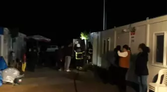 Hatay'da konteynerde çıkan yangın itfaiye ekipleri tarafından söndürüldü