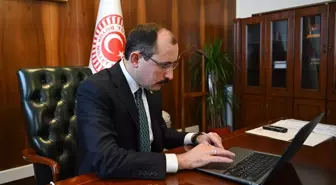 TBMM Plan ve Bütçe Komisyonu Başkanı Mehmet Muş, 2023'e damga vuran fotoğrafları oyladı