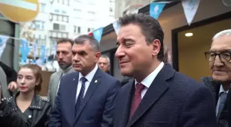 DEVA Partisi Genel Başkanı Ali Babacan Balıkesir'de yurttaşlarla bir araya geldi