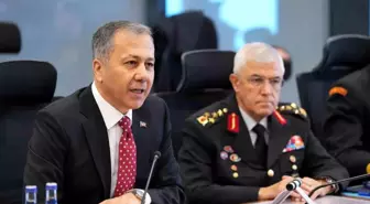 İçişleri Bakanı Ali Yerlikaya, Yunanistan Denizcilik ve Ada Politikaları Bakanı Christos Stylianides'i kabul etti