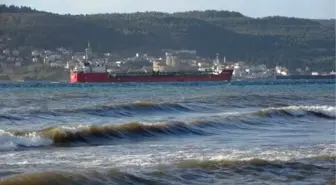 Bozcaada ve Gökçeada'ya bazı feribot seferleri iptal edildi