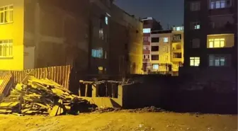 Gaziosmanpaşa'da İnşaat Temelinde Toprak Kayması: 2 Bina Tahliye Edildi