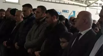 Darıca'da iş makinesi kazasında hayatını kaybeden 2 yaşındaki bebek toprağa verildi