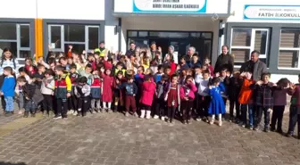 Afyonkarahisar'da Jandarma Ekipleri Çocuklara İşi ve Görevleri Çizgi Filimle Anlattı
