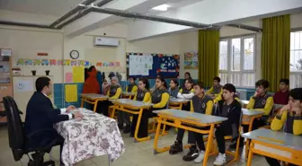 Belen Kaymakamı Depremzedelere Motivasyon Konuşması Yaptı