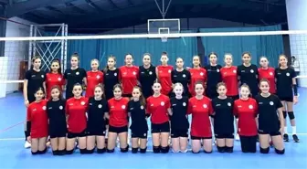 Körfez Belediyesi Voleybol Altyapısını Güçlendiriyor