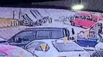 Minibüsle çarpışan otomobil yan yattı: 1 yaralı
