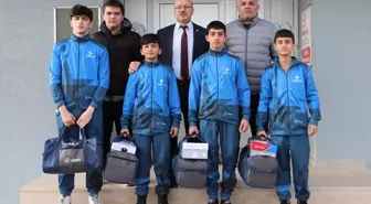 Samsun'da Okul Sporları İl Güreş Birinciliği Dereceye Giren Sporculara Malzeme Desteği