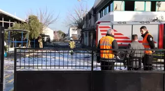 İzmir'deki kozmetik deposu yangınında 2 işçinin ölümüyle ilgili 2 firma yetkilisi tutuklandı