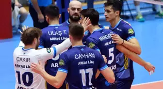 Arkas Spor, lider Halkbank ile karşılaşacak