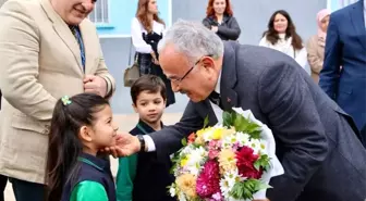 Ordu Büyükşehir Belediye Başkanı Dr. Mehmet Hilmi Güler, Öğrencilerin Karne Sevincine Ortak Oldu