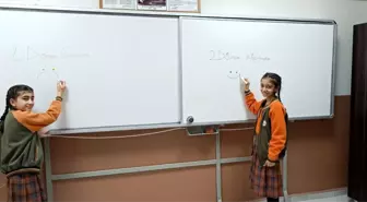 Tunceli Çemişgezek'te Karne Dağıtım Töreni