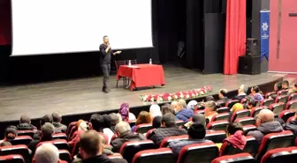 Görme engellilere yönelik sesli betimlemeli film gösterimi yapıldı