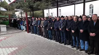 İzmir'deki fabrika yangınında hayatını kaybeden işçinin cenazesi toprağa verildi