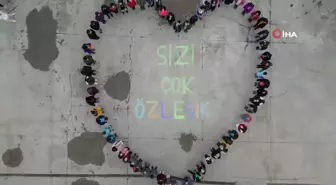 Kanser tedavisi gören okul müdürüne öğrencilerinden anlamlı mesaj