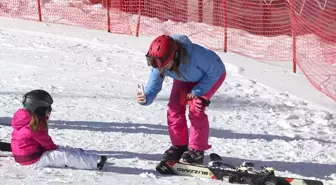 Erzurum ve Kars'taki Kayak Merkezleri Yarıyıl Tatiline Hazır