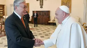 Kazakistan Cumhurbaşkanı Papa Franciscus ile görüştü