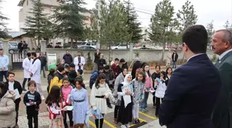 Konya, Karaman, Aksaray ve Afyonkarahisar'da öğrenciler karnelerini aldı