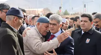 Niğde'de trafik kazasında hayatını kaybeden polis memuru Aksaray'a uğurlandı