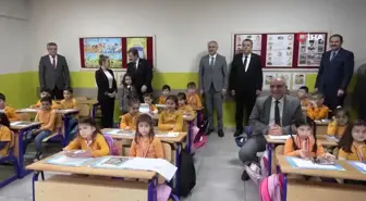 Samsun'da öğrencilerin karne sevinci yaşadı