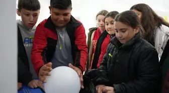 Sındırgı'da Bilim Merkezi Etkinlik Haftasında Öğrencilerle Dolup Taştı
