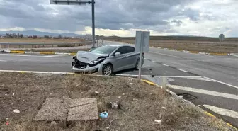 Sivas'ın Şarkışla ilçesinde trafik kazası: 2 kişi yaralandı