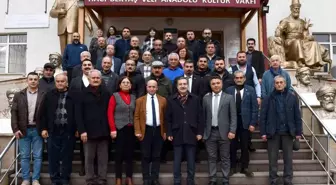 Tepebaşı Belediye Başkanı Ahmet Ataç, Hacı Bektaş Veli Anadolu Kültür Vakfı ve Derneği'ni ziyaret etti