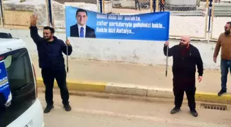 Cumhur İttifakı'nın Antalya Büyükşehir Belediye Başkan adayı Hakan Tütüncü coşkuyla karşılandı