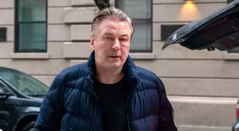 Alec Baldwin, film setindeki silah kazasıyla suçlanıyor