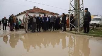 Cumhur İttifakı'nın Eskişehir Büyükşehir Belediye Başkan adayı İdris Nebi Hatipoğlu Alpu'da ziyaretlerde bulundu