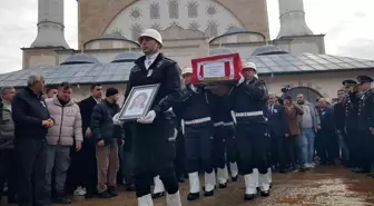 Ankara'da hayatını kaybeden polis memuru Karabük'te toprağa verildi