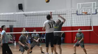 Yağlıdere Halk Voleybol Turnuvası Şampiyonu Belli Oldu