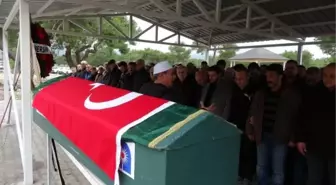 Gemideki kazada hayatını kaybeden mühendis Antalya'da toprağa verildi