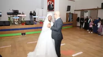 Rize'de Afrikalı gelinle dünyaevine girdi