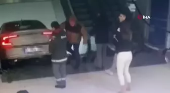 Şişli'de Kanyon AVM'de Otomobilin Yürüyen Merdivene Daldığı Dehşet Anları