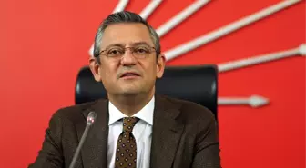 Başak Demirtaş'ın, 'İstanbul için adaylığı düşünebiliriz' çıkışına CHP lideri Özel'den ilk sözler