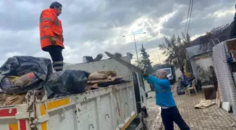 Efeler Belediye Başkanı Mehmet Fatih Atay, Ilıcabaşı mahalle sakinlerine yardım eli uzattı