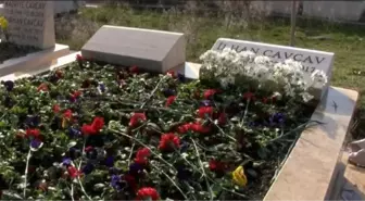 Gençlerbirliği Onursal Başkanı İlhan Cavcav'ın kabri başında anma töreni düzenlendi