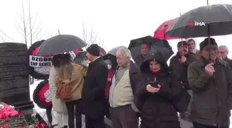 Kamer Genç anmasına katılan CHP Genel Başkanı Özgür Özel: 'Kamer Genç'in hikayesi, cumhuriyetin hikayesidir'