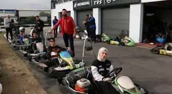 Aydın'da Gençler Go-Kart Pistinde Yarıştı