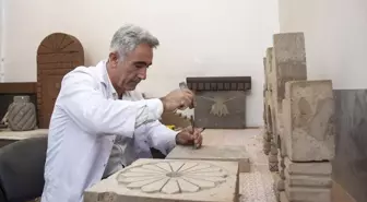 Ahlat'ta UNESCO Somut Olmayan Kültürel Miras Listesi'ndeki Taş İşçiliği Geleneği Yaşatılıyor
